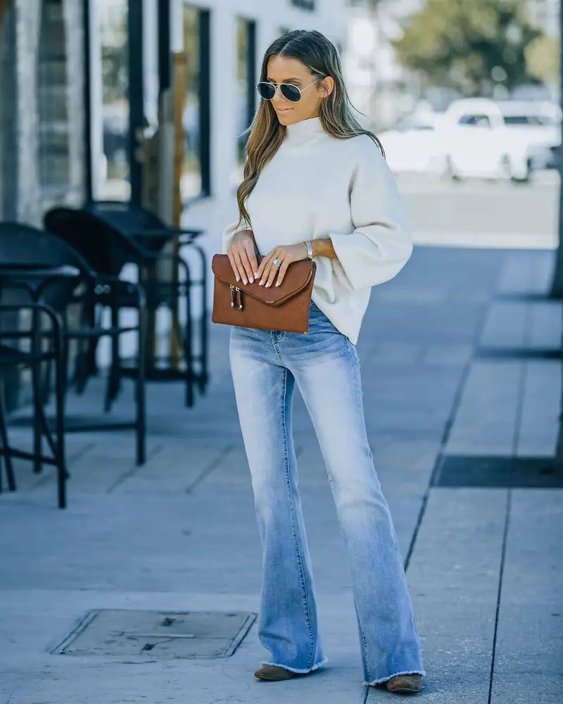 Women's Raw Hem Flared Jeans